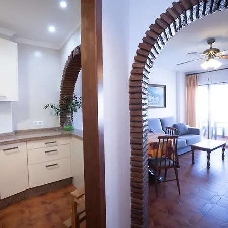 Edf. Palmeras 2º 40 *